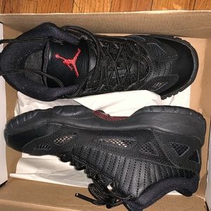 Air Jordan 11 Retro Low BG